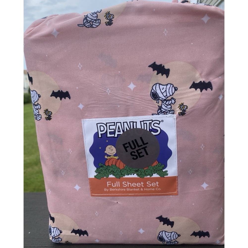 Peanuts 4pc Pink Halloween FULL SHEET SET Mummy Snoopy Woodstock by Berkshire